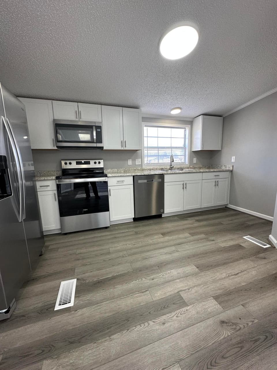 240 Epperly Dr, photo 12 of 29