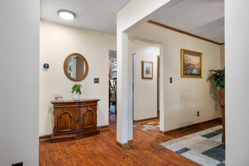 2395 Giles Drive SE, photo 11 of 40
