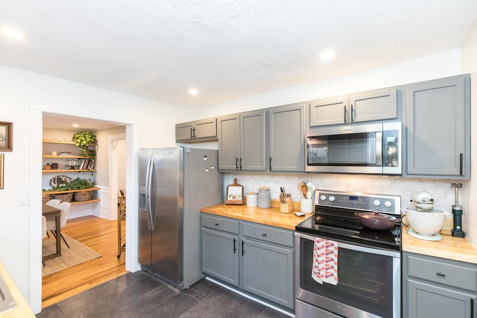 405 Lester Street, photo 35 of 40