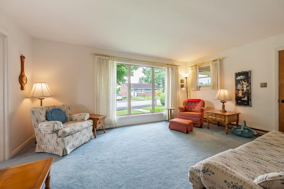109 Longview Drive, photo 5 of 30