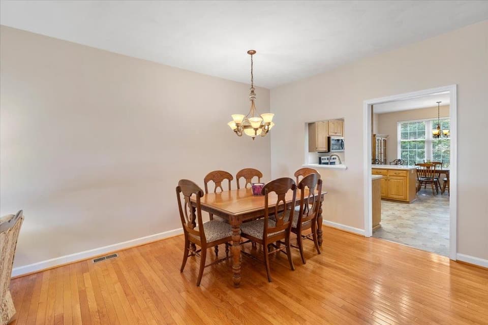 150 Slate Creek Drive NW, photo 8 of 40