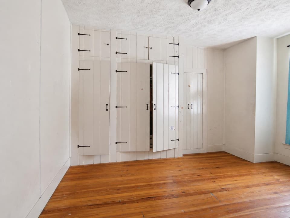 106 Roanoke Street, photo 7 of 24