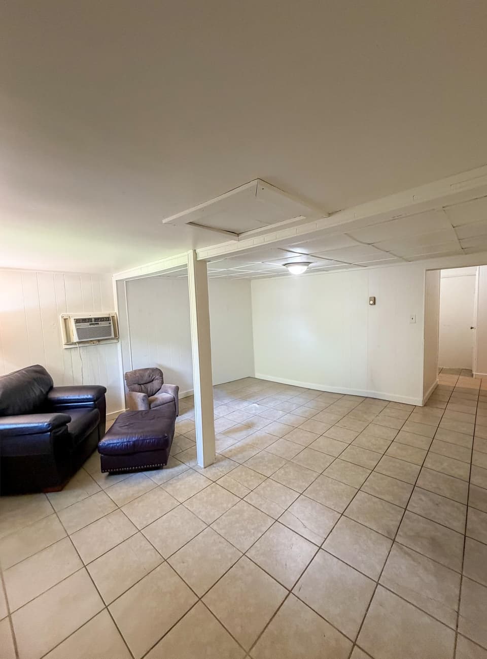 3475 Roanoke Street, photo 4 of 11