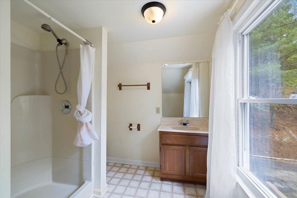 1008 Rock Road E, photo 14 of 27