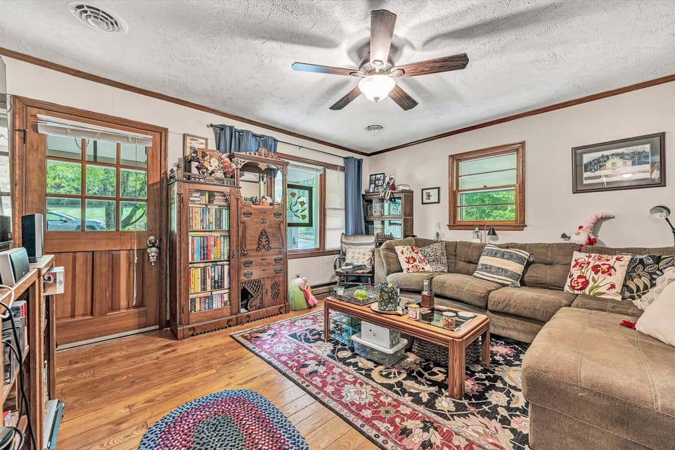 2671 Beulah Ln, photo 11 of 38