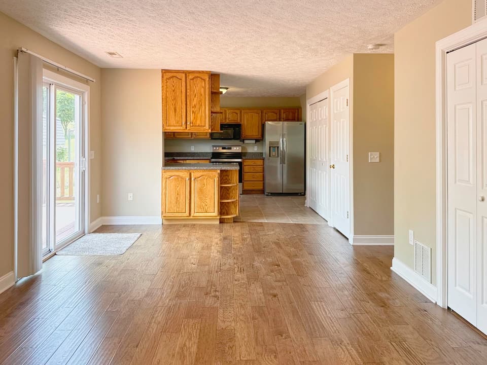 985 George Edward Viaduct, photo 13 of 40