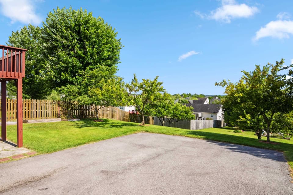 145 Wistaria Drive, photo 5 of 40