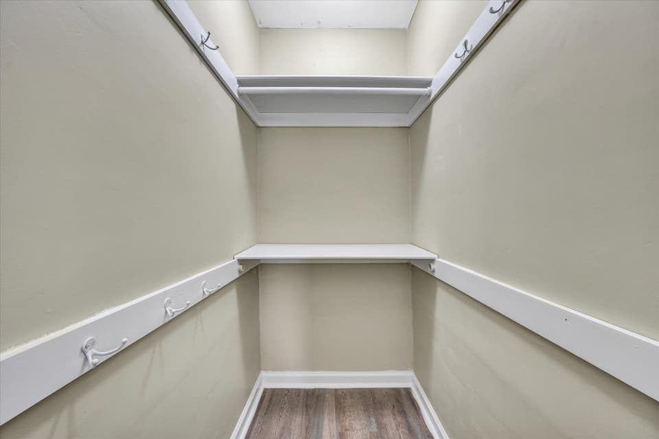 460 Chrisman Street, photo 14 of 25