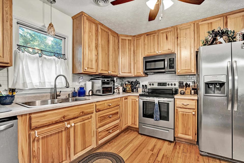 2112 Gate Road, photo 9 of 32