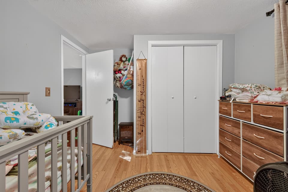 189 Pine Hollow Road, photo 28 of 40