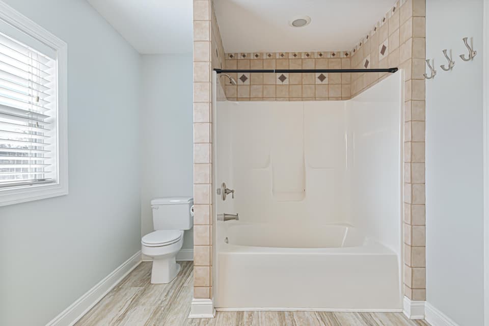 1730 Lions Drive, photo 29 of 40