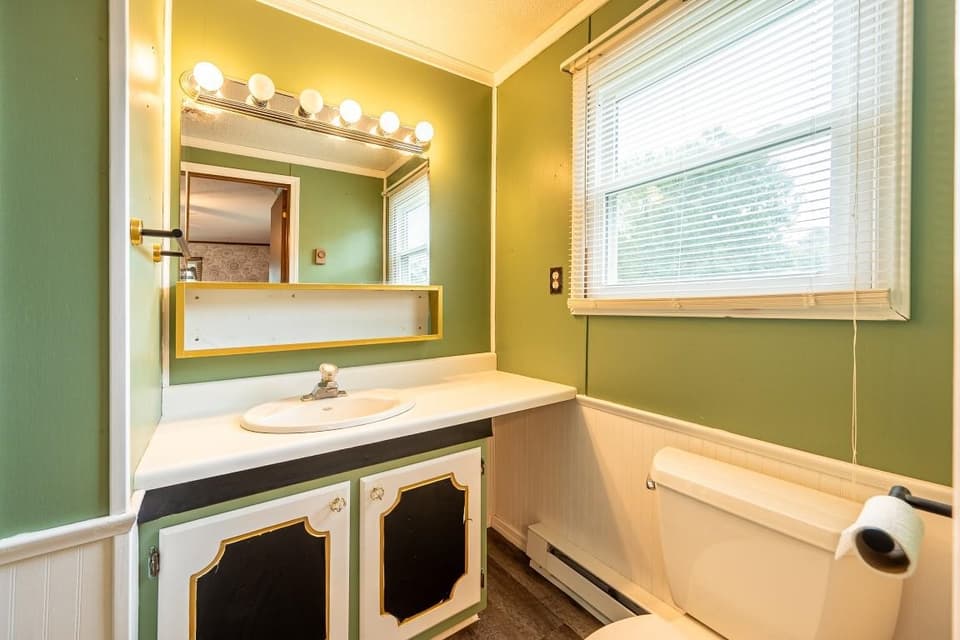1045 Brown Street, photo 30 of 40