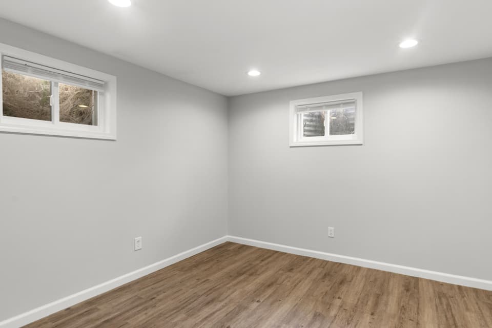 4090 Roanoke Street, photo 27 of 40