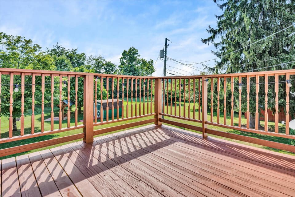 215 S Hill Drive, photo 8 of 37