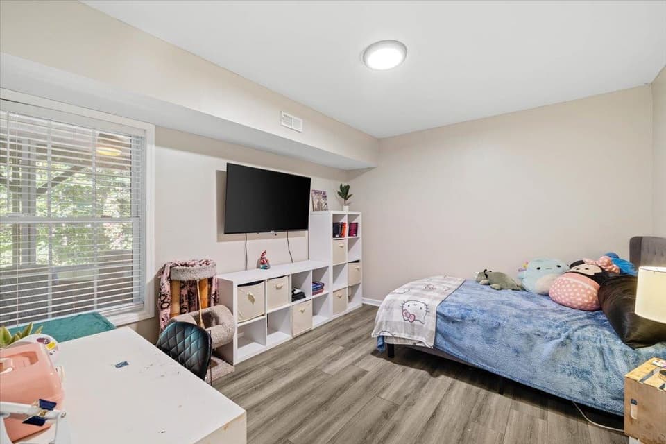 1031 Green Ridge Road, photo 25 of 40