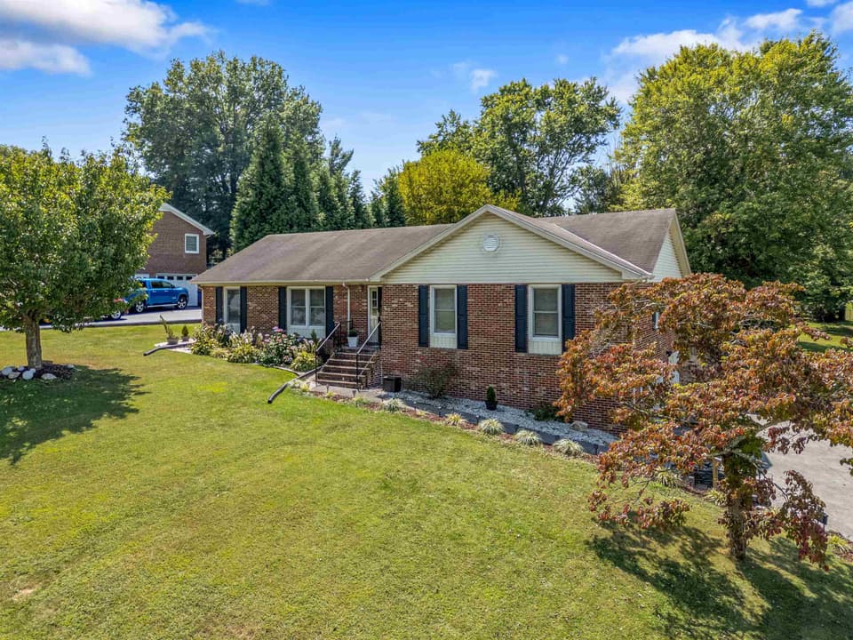 170 Briarwood Drive, Christiansburg, VA