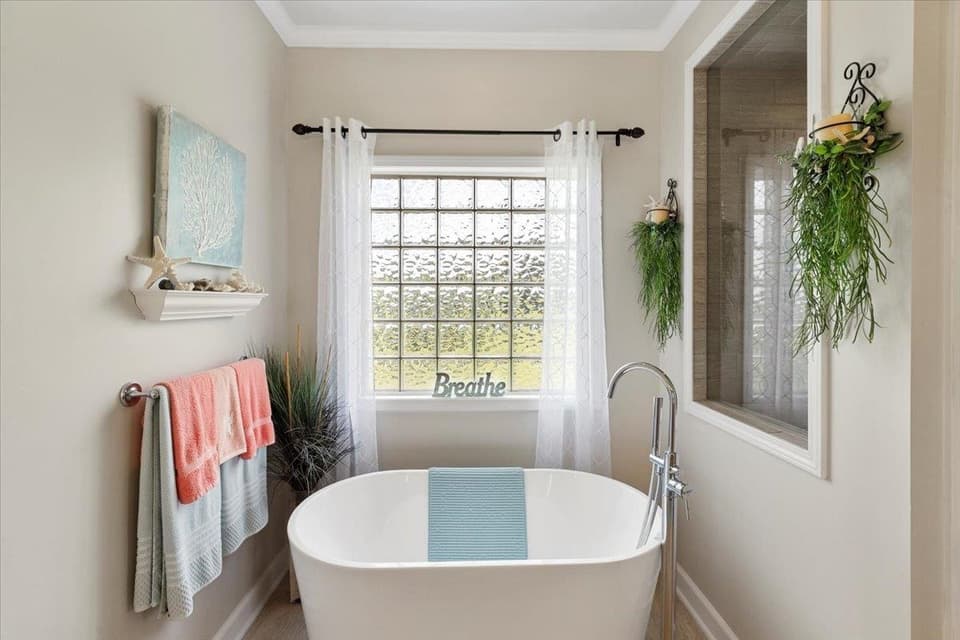 2280 Lake Vista Drive, photo 24 of 40