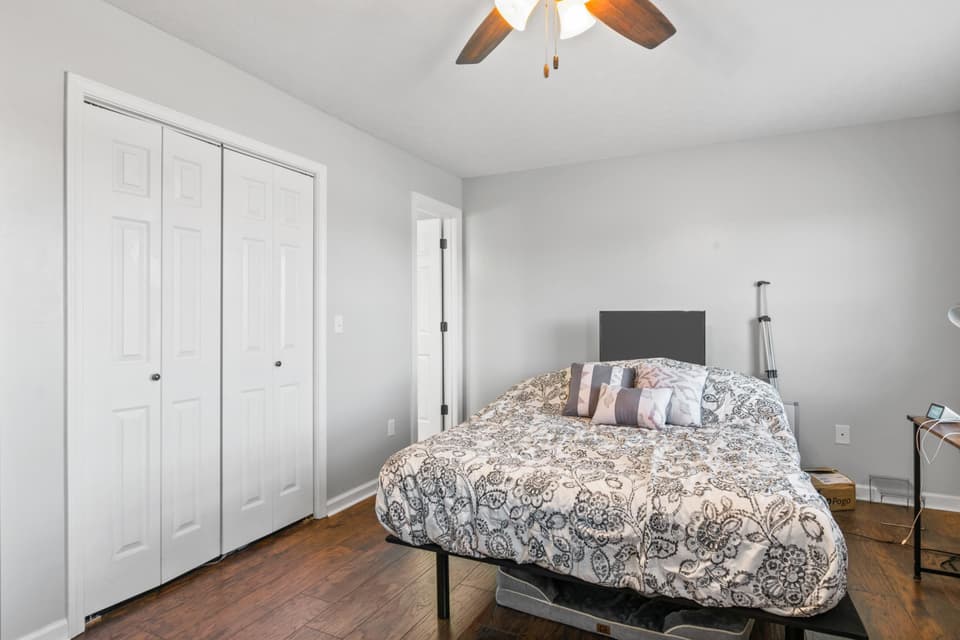 1637 York Drive, photo 17 of 24