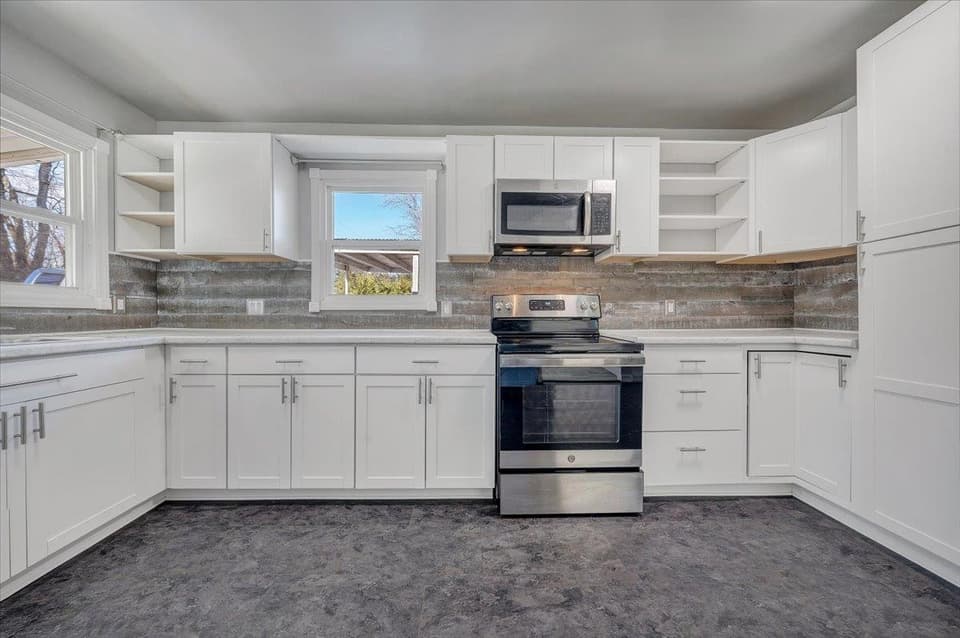2672 Violet Lane, photo 4 of 34