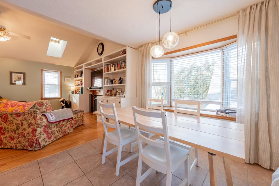 225 Pelham Lane, photo 17 of 40