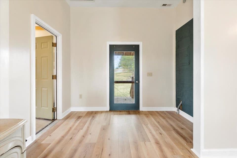 3465 Thrush Road, photo 5 of 40