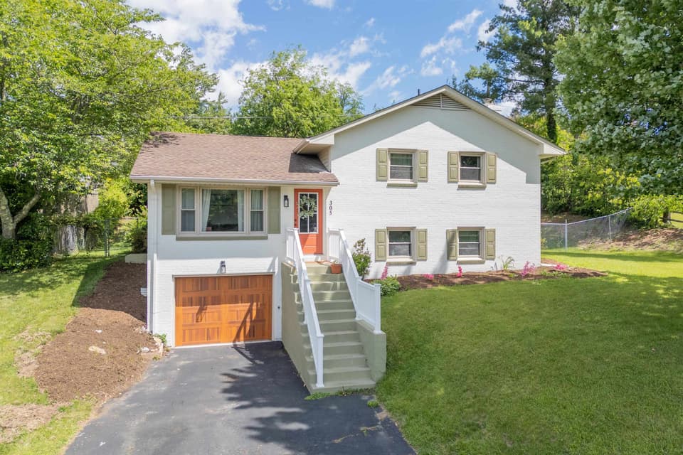305 Overland Drive, Christiansburg, VA