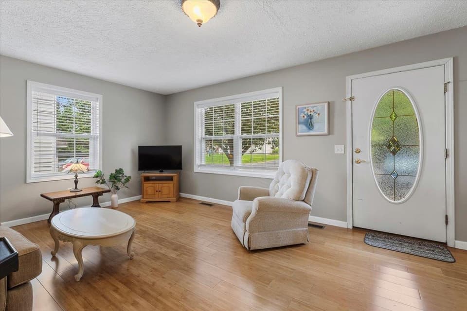 1485 Scott Street, photo 4 of 40