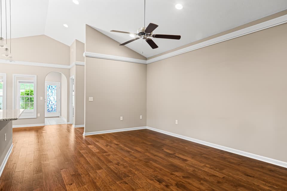 130 Gavins Court, photo 8 of 39
