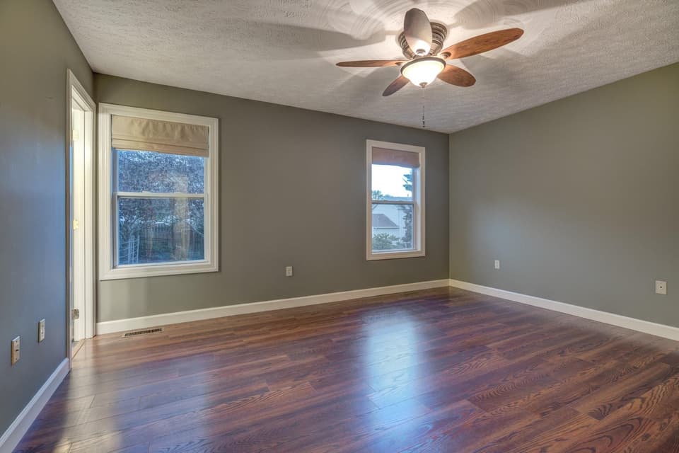 535 Capitol Way, photo 15 of 40