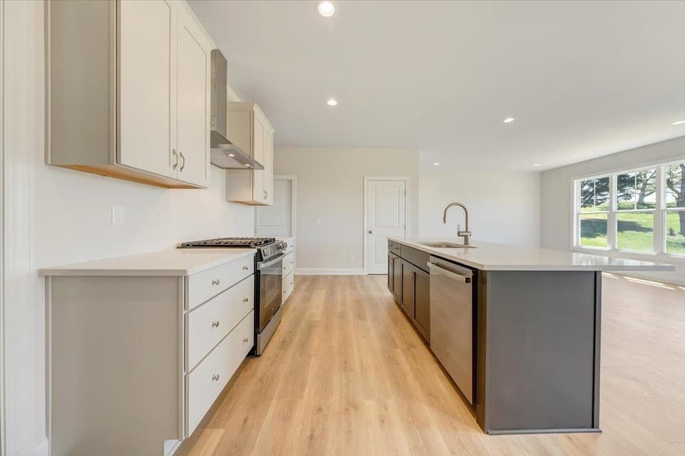 1017 Round Meadow Drive, photo 10 of 40
