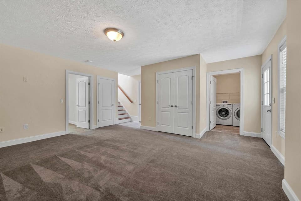 335 Robin Hood Drive, photo 28 of 40