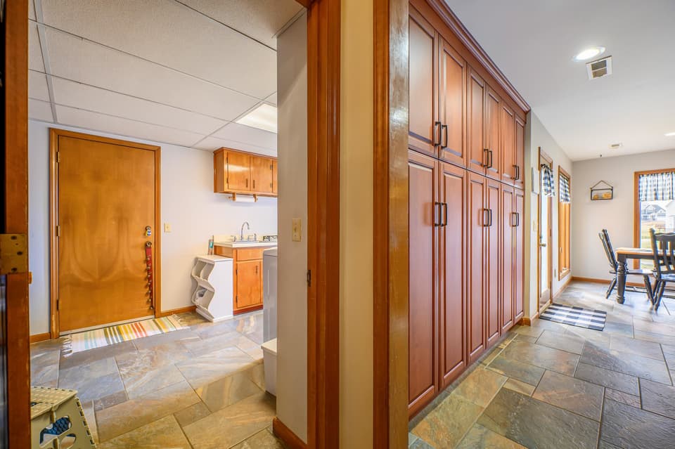 1138 Round Meadow Drive, photo 30 of 40