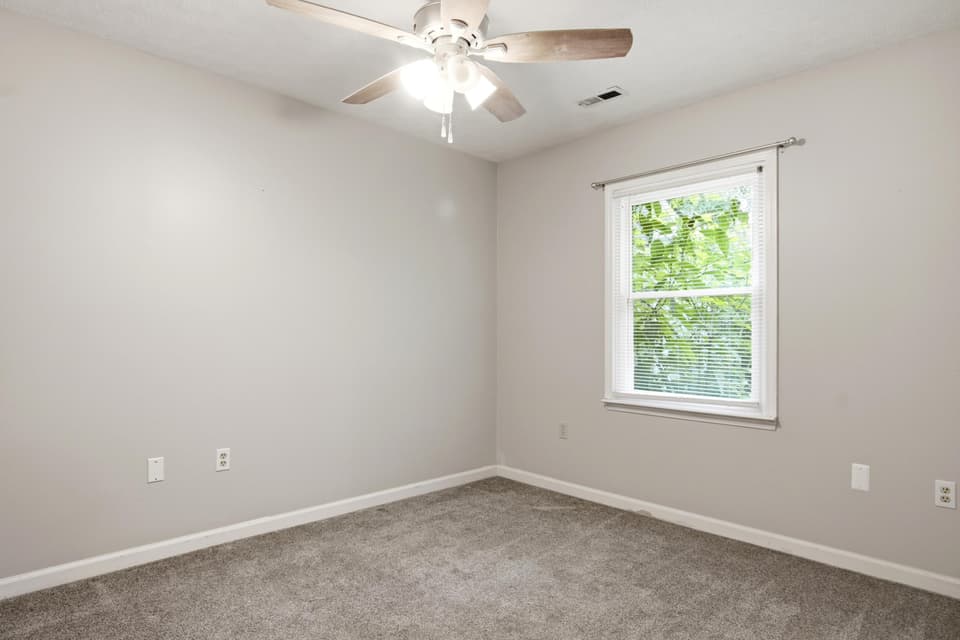 315 Cherokee Drive Unit B, photo 20 of 32