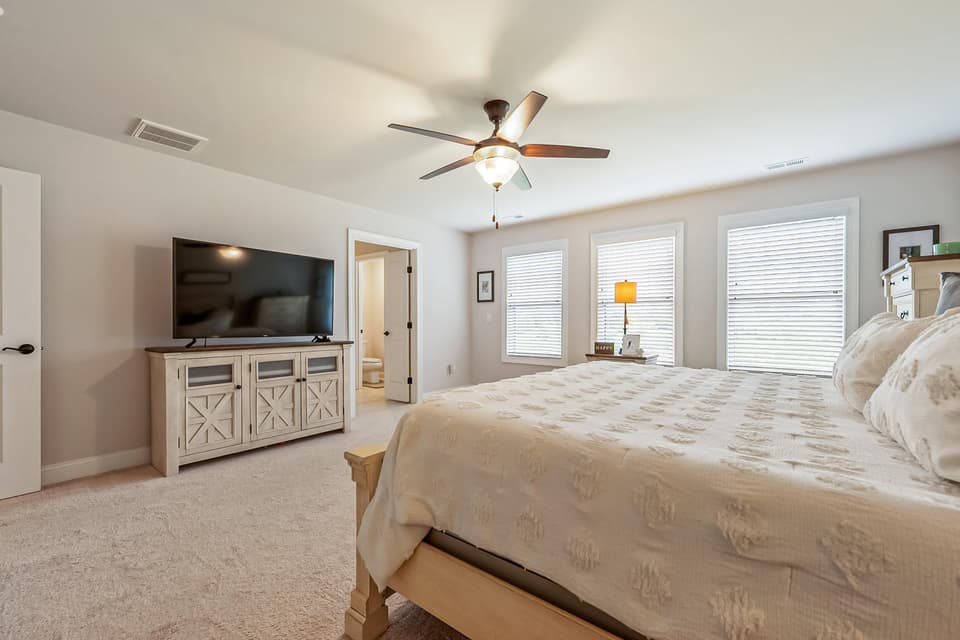 1042 Round Meadow Drive, photo 28 of 40
