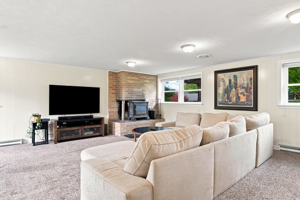 325 Cheverly Drive, photo 33 of 40