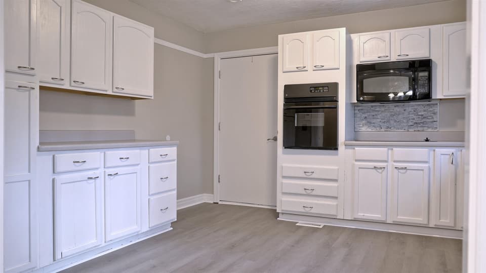 485 Arrowhead Trail, photo 13 of 40