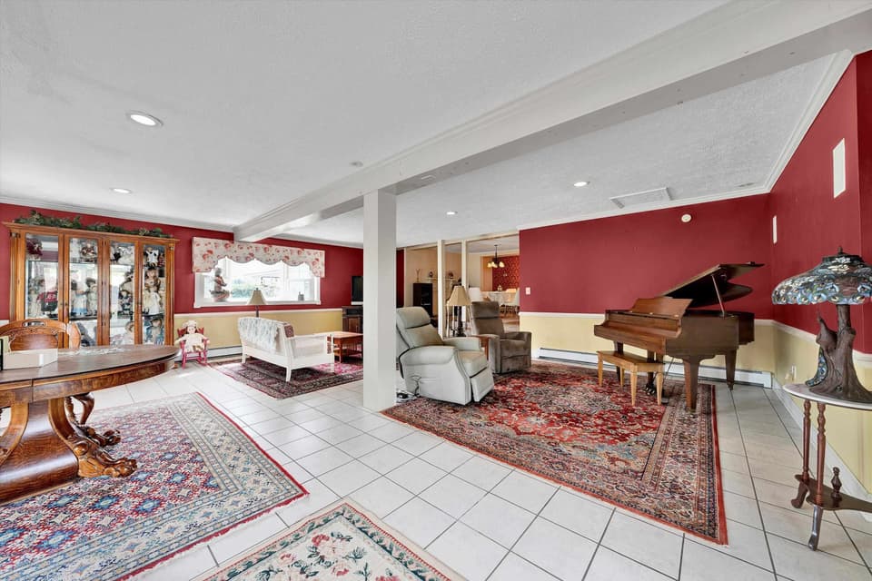 115 Lester Street, photo 15 of 40