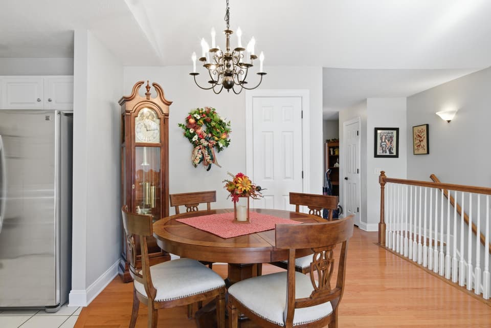 310 Pin Oak Drive, photo 11 of 40