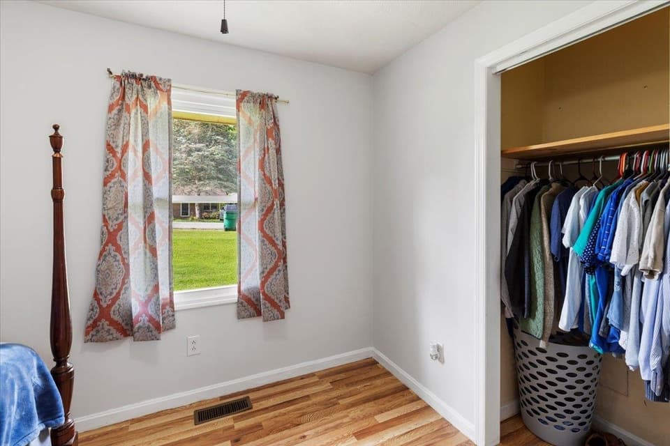 2318 Plateau Drive, photo 14 of 40
