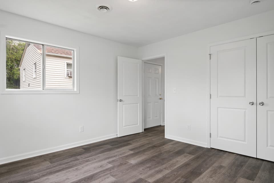 130 East Street, photo 13 of 36