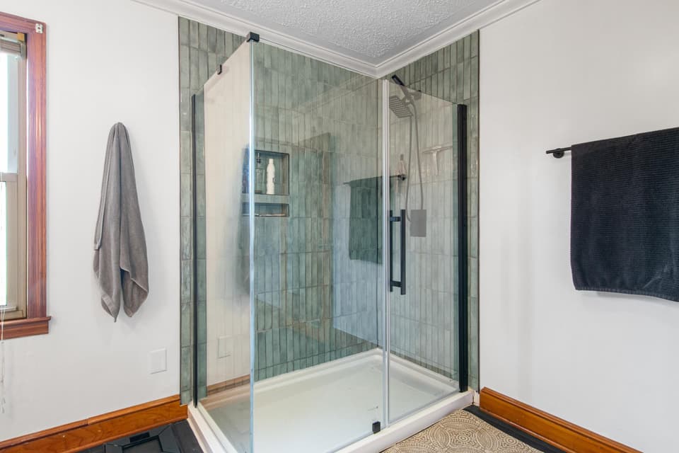 1595 Gallimore Street, photo 22 of 40