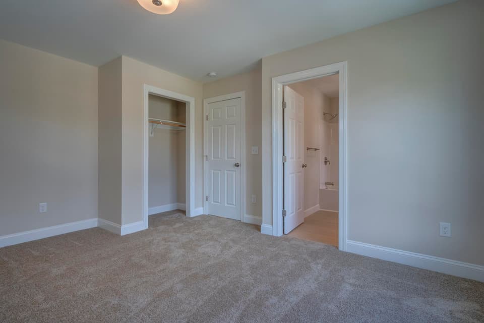 495 School Lane, photo 26 of 40