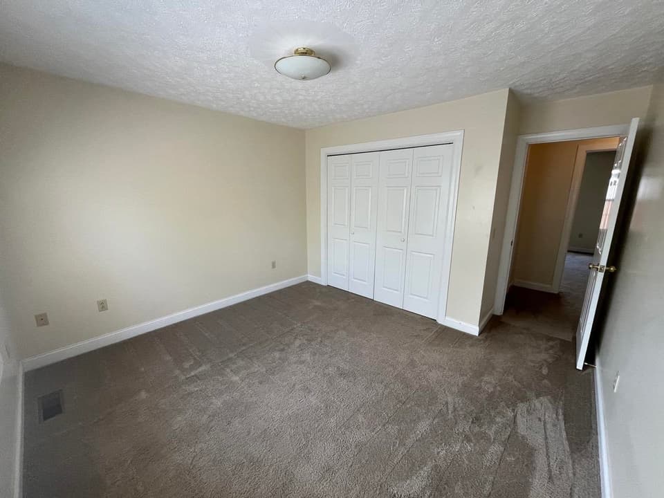 315 Silver Leaf Drive, photo 22 of 35
