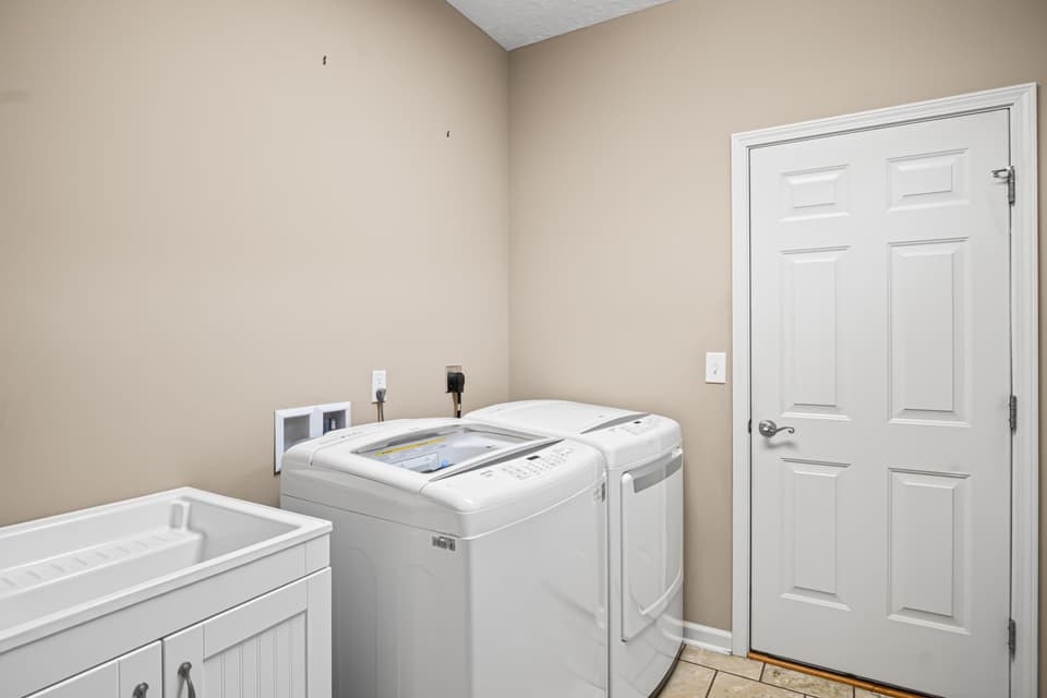130 Gavins Court, photo 16 of 39