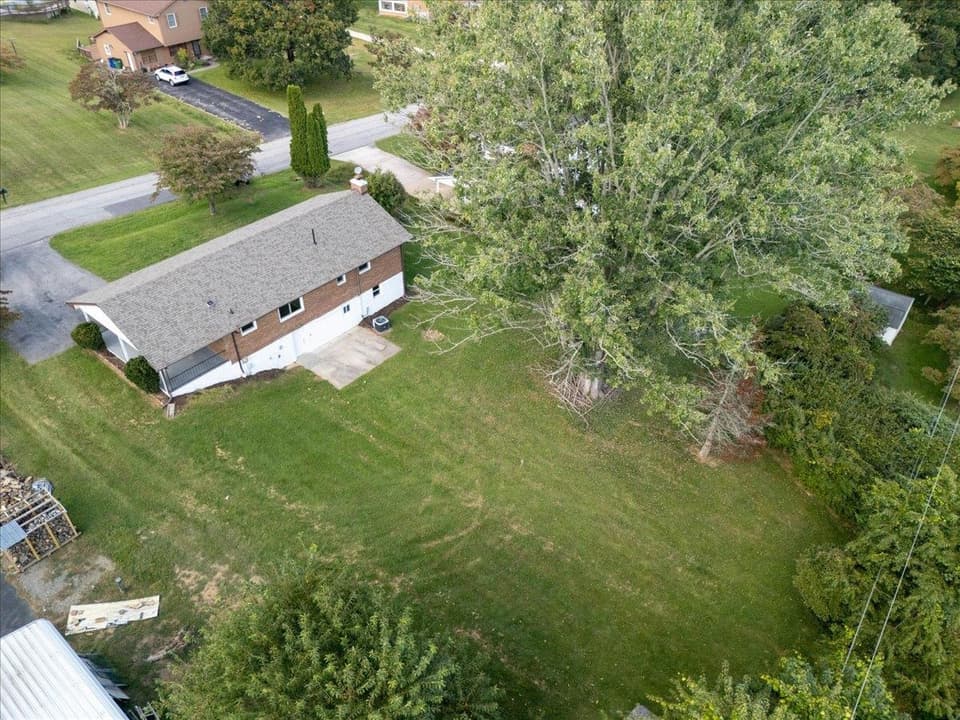 130 Greenway Drive, photo 23 of 30