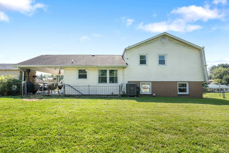 80 Meadow Drive, photo 4 of 40