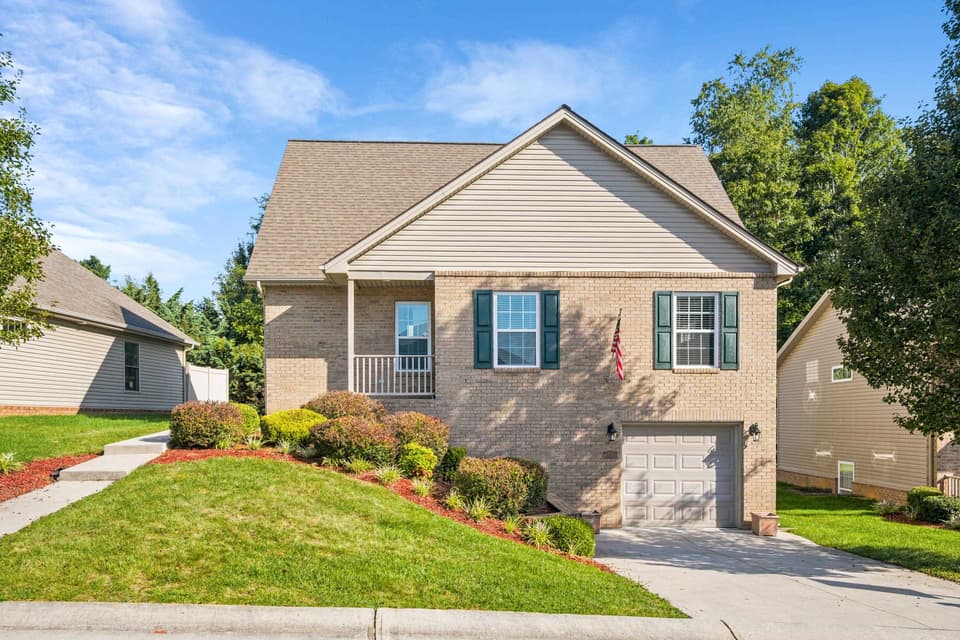 135 Alexa Lane, Christiansburg, VA