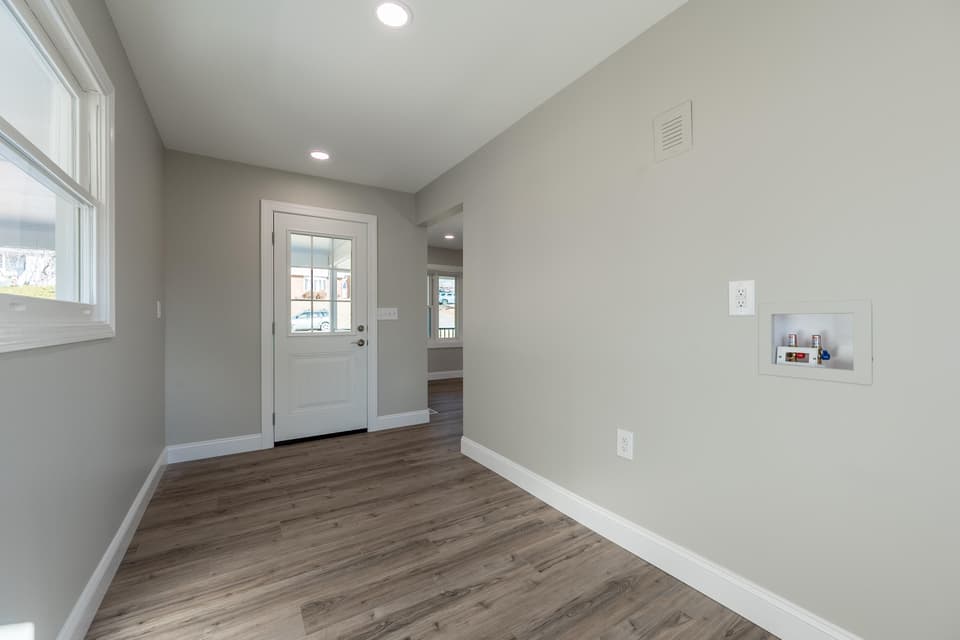 230 Pelham Lane, photo 25 of 40