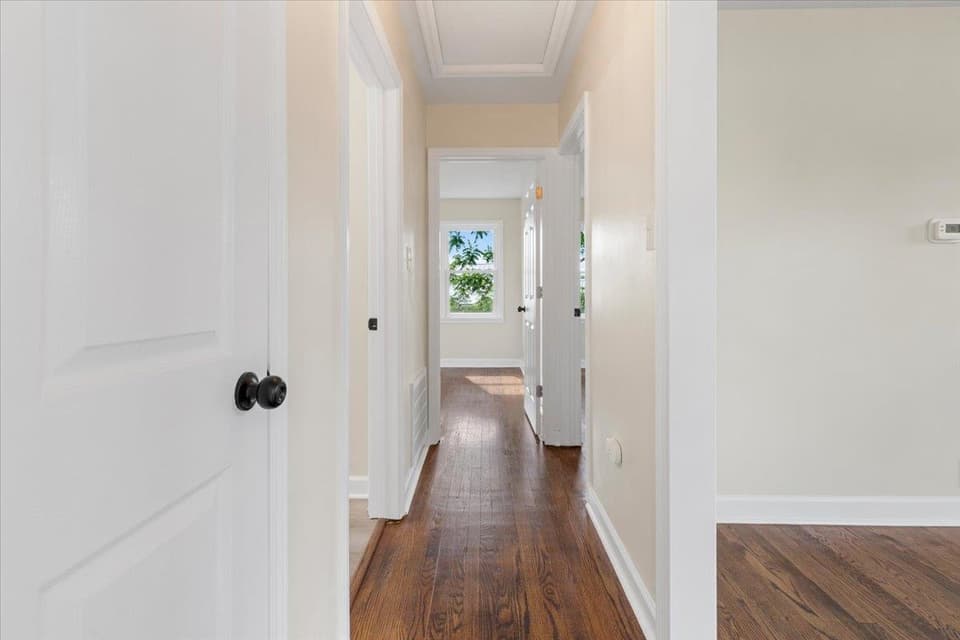 103 Longview Drive SW, photo 15 of 40