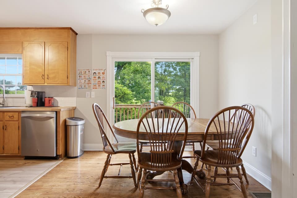 75 Walnut Drive NW, photo 8 of 40